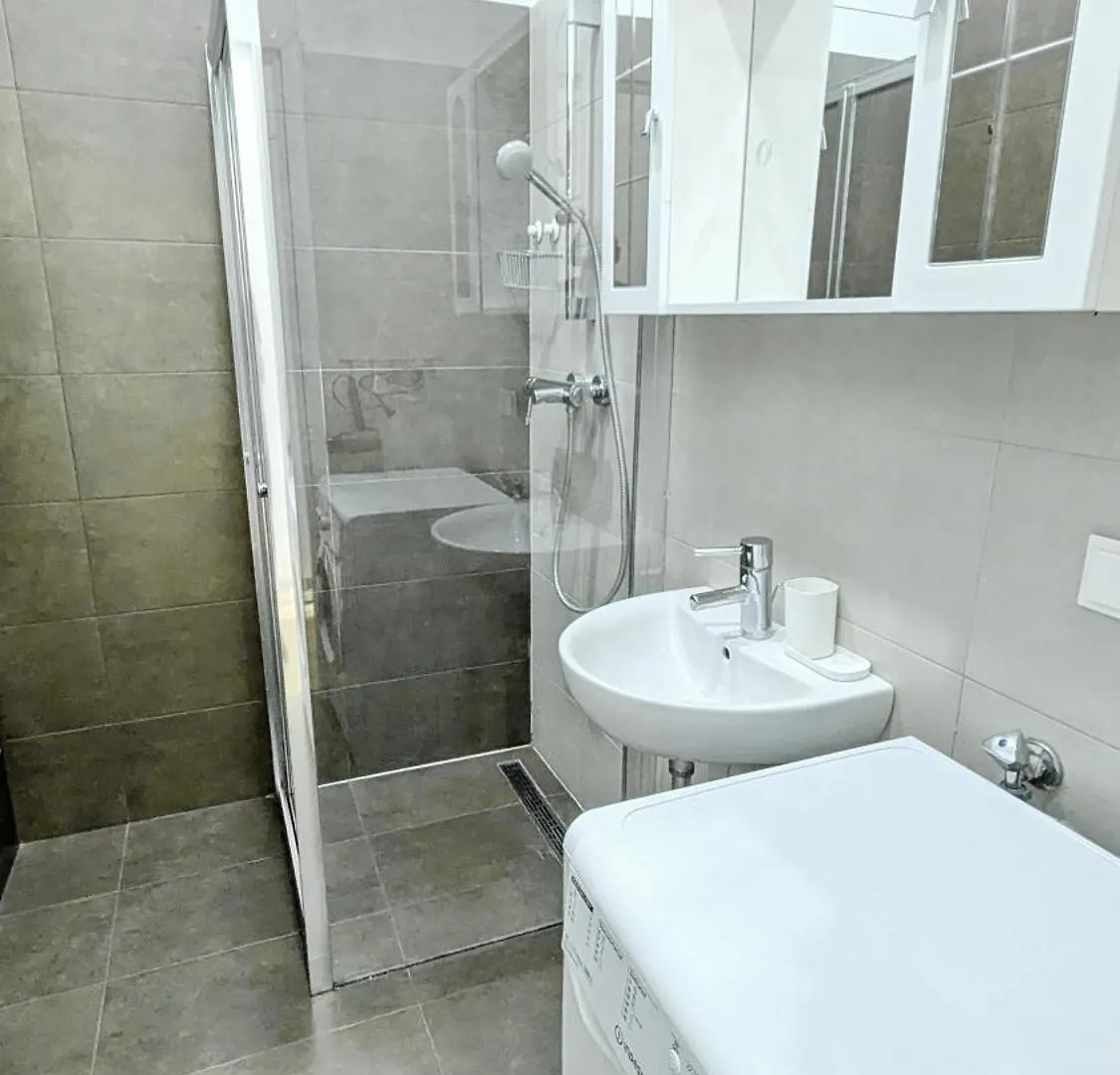 Apartment Cozy Apartment- 5 Minutes To Danube River Vienna