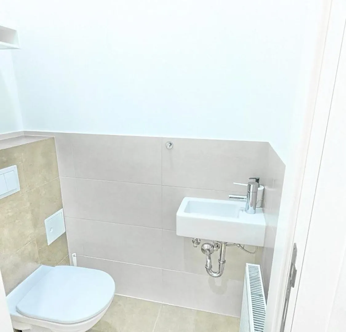 Cozy Apartment- 5 Minutes To Danube River Vienna Apartment
